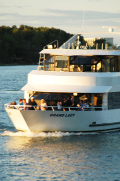 The Grand Lady Crusing on the Niagara River photo of the Grand Lady on the Niagara River